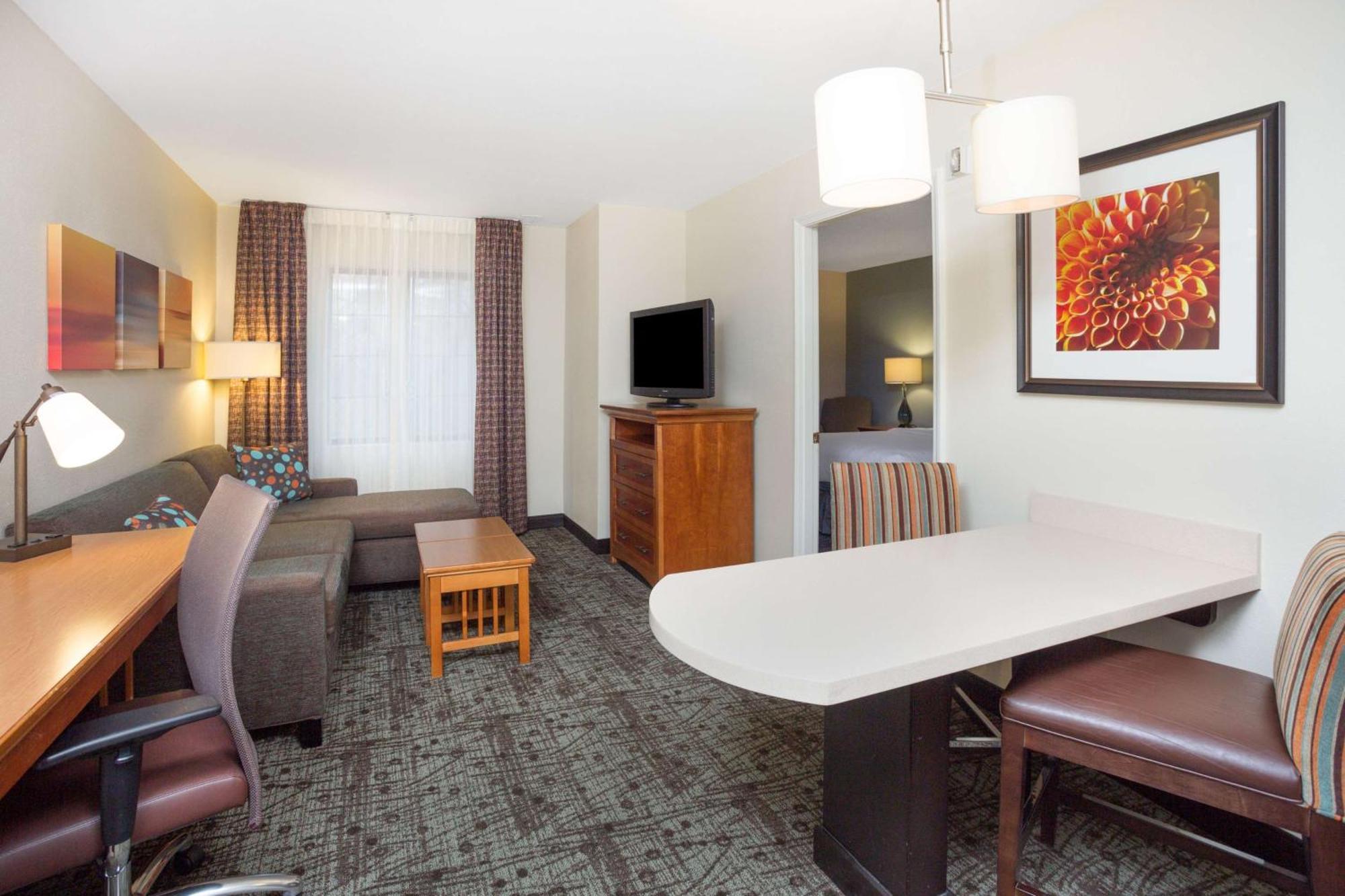 Queen Studio Suite Hearing Accessible